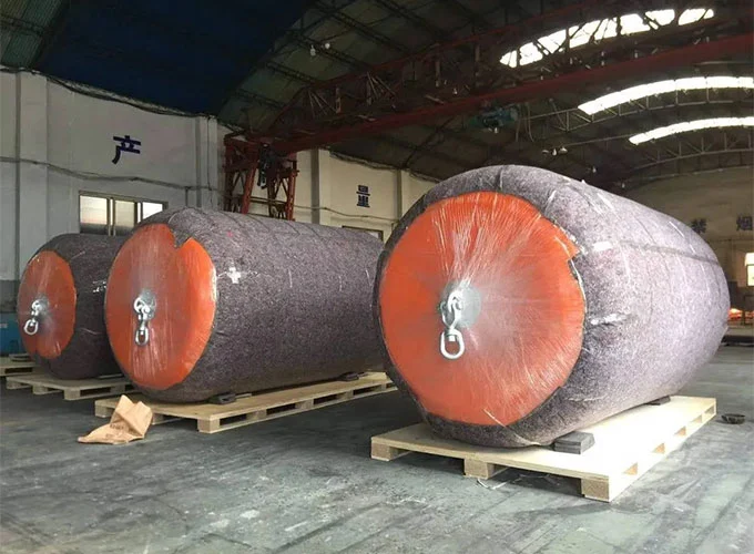 Wat maakt het drijvende spatbord van polyurethaan tot een betrouwbare keuze voor maritieme bescherming?